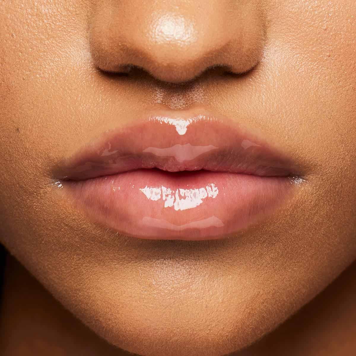 Gloss Bomb Ice Cooling Lip Luminizer