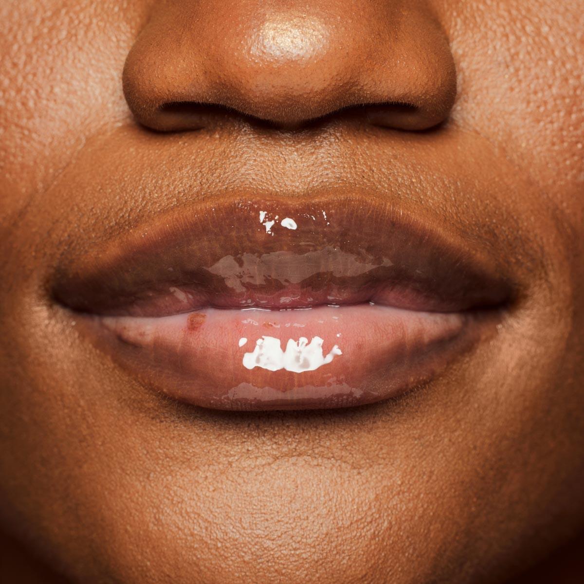 Gloss Bomb Ice Cooling Lip Luminizer